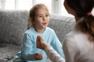 5 morsomme øvelser for å behandle dysleksi