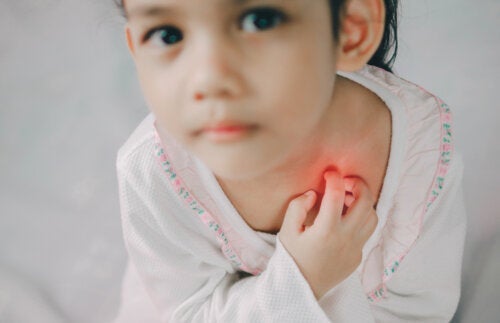 Ringorm hos babyer og barn: Symptomer, årsaker og behandling