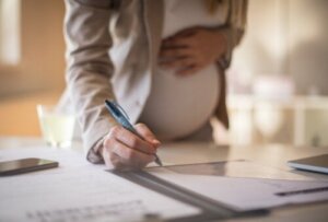Jobbe mens du er gravid: Gjøre og ikke gjøre