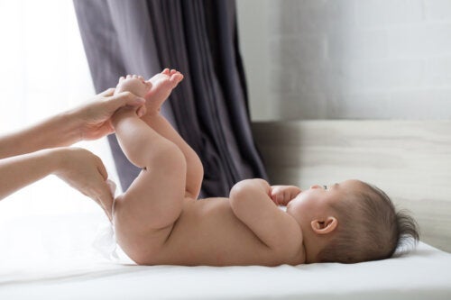 Kviser på babyens rumpe: årsaker og behandling