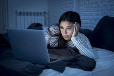 Hvorfor sovner tenåringer så sent?