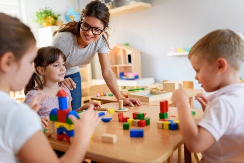 Den romantiske pedagogiske modellen: Hva består den av?